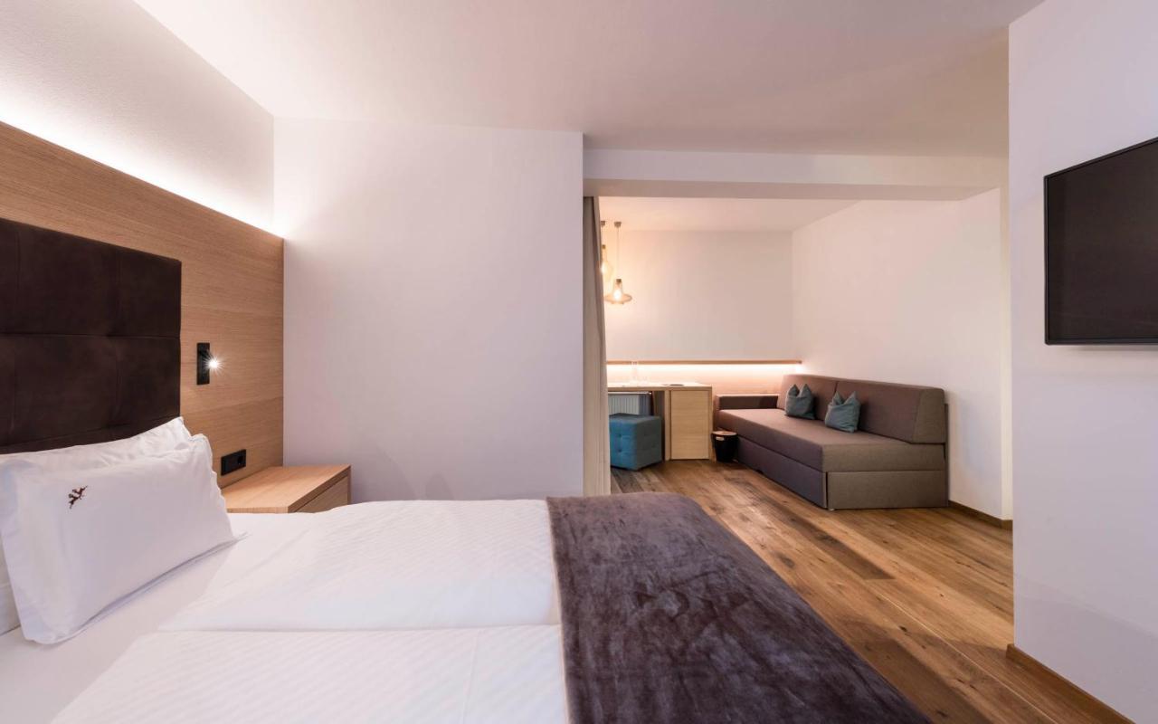 Villa Tony - Small Romantic Hotel Corvara In Badia Exterior photo
