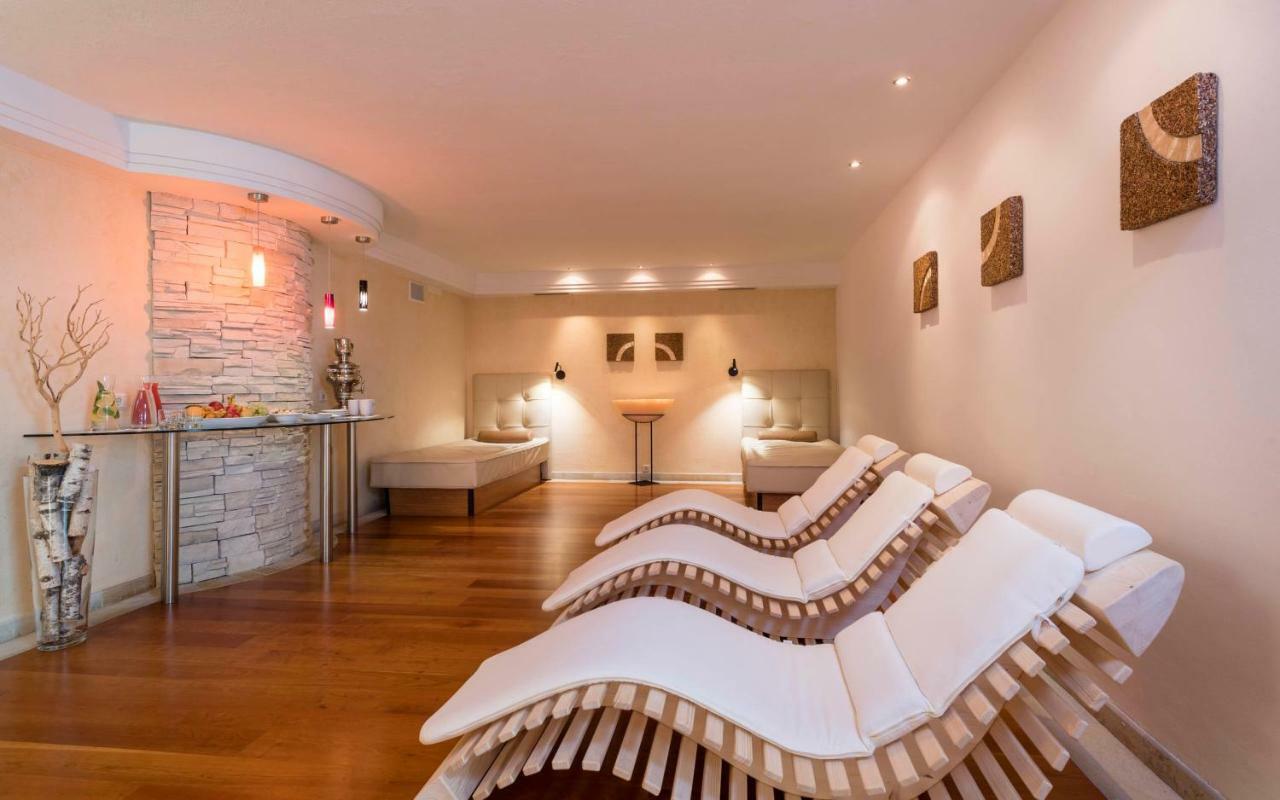 Villa Tony - Small Romantic Hotel Corvara In Badia Exterior photo
