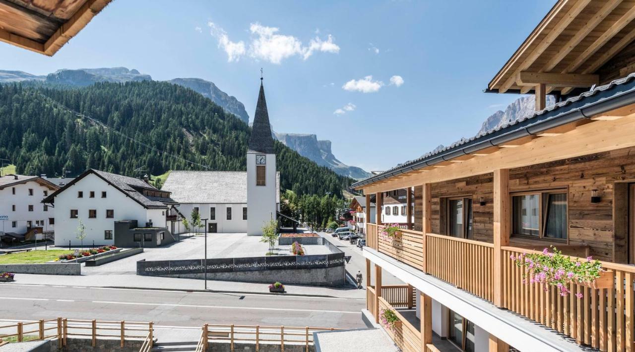 Villa Tony - Small Romantic Hotel Corvara In Badia Exterior photo