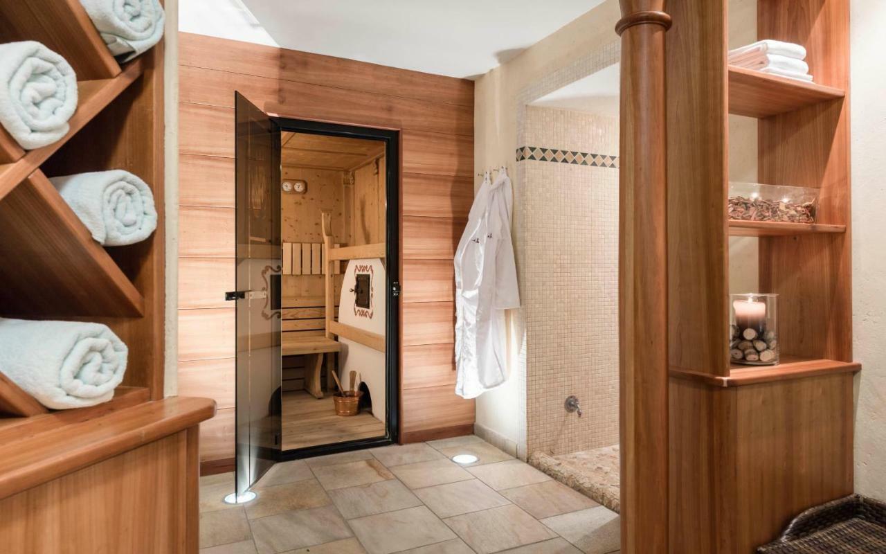 Villa Tony - Small Romantic Hotel Corvara In Badia Exterior photo